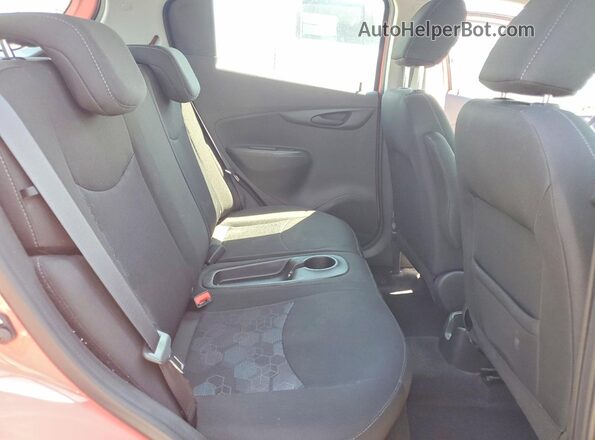 KL8CD6SA2JC469495 2018 CHEVROLET SPARK Pink Вид задніх сидінь