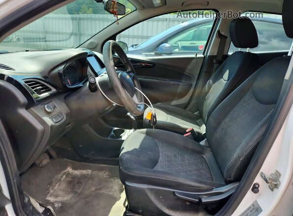 KL8CD6SA3KC802224 2019 CHEVROLET SPARK White Widok wnętrza z przodu