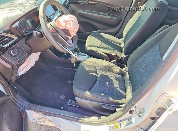 KL8CD6SA3MC225696 2021 CHEVROLET SPARK White Սալոնի դիմացի տեսք