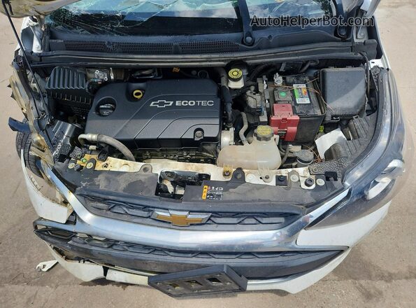 KL8CD6SA3NC011972 2022 CHEVROLET SPARK White Вид задньої частини салону
