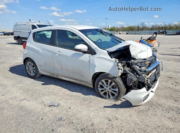 KL8CD6SA5LC408998 2020 CHEVROLET SPARK White Front right
