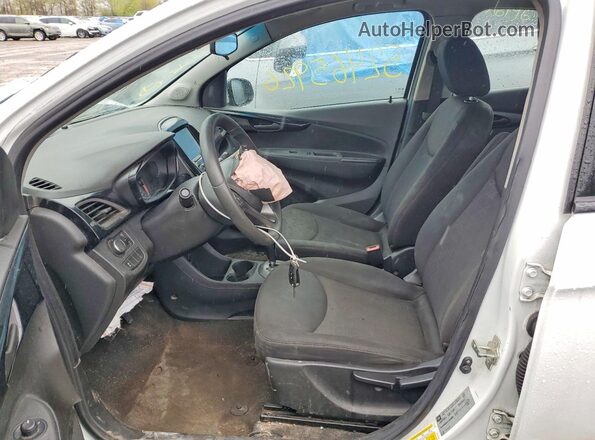 KL8CD6SA5LC408998 2020 CHEVROLET SPARK White Front interior view