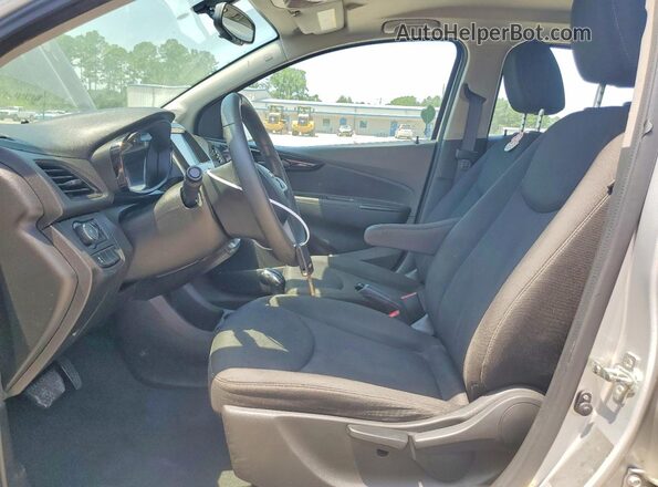 KL8CD6SA8HC808710 2017 CHEVROLET SPARK Silver Սալոնի դիմացի տեսք