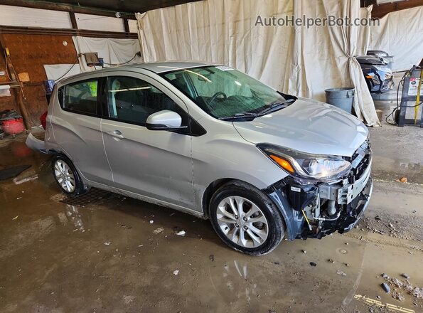 KL8CD6SA8LC455605 2020 CHEVROLET SPARK Silver Delantero derecho