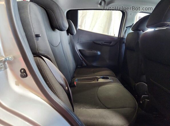 KL8CD6SA8LC455605 2020 CHEVROLET SPARK Silver Vista de los asientos traseros