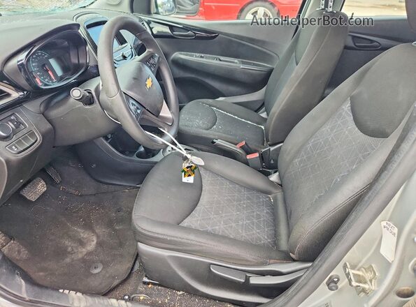 KL8CD6SA9MC716807 2021 CHEVROLET SPARK Silver Vista interior delantera