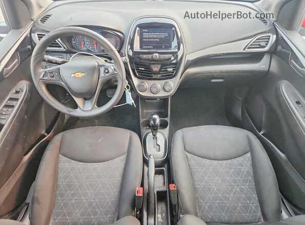 KL8CD6SAXLC413985 2020 CHEVROLET SPARK Red Widok deski rozdzielczej