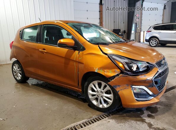 KL8CD6SAXLC418362 2020 CHEVROLET SPARK Orange Front right