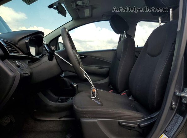 KL8CD6SAXMC746351 2021 CHEVROLET SPARK Gray Front interior view