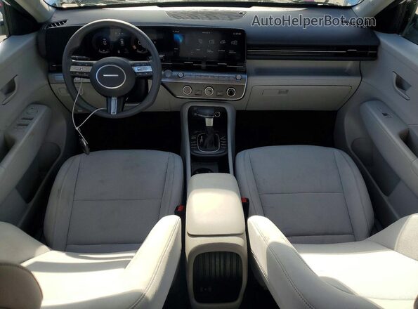 KM8HA3AB1SU222913 2025 HYUNDAI KONA White Առջևի վահանակի տեսք