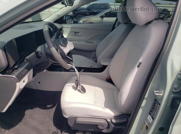 KM8HA3AB7RU083543 2024 HYUNDAI KONA Green Front interior view