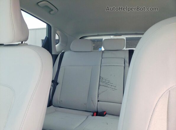 KM8HA3AB7RU083543 2024 HYUNDAI KONA Green Rear seats view