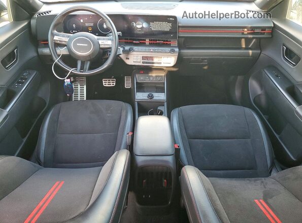 KM8HACA32RU032878 2024 HYUNDAI KONA Белый Вид панели приборов