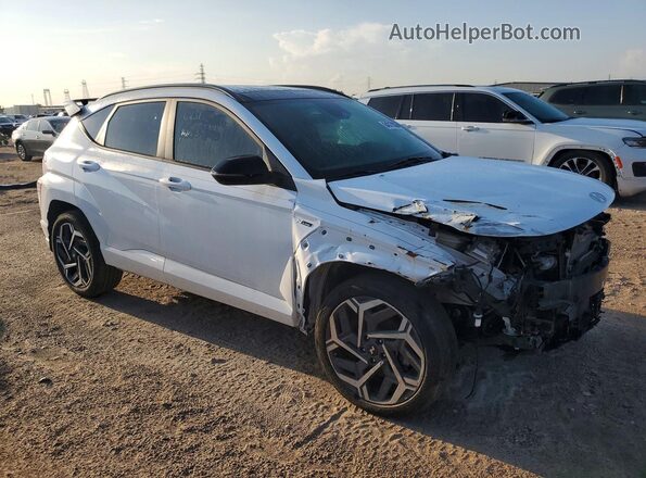 KM8HACA32RU032878 2024 HYUNDAI KONA Белый Передняя правая четверть