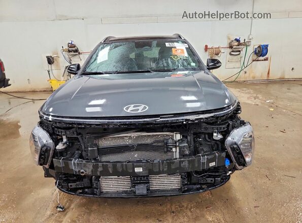 KM8HACA35RU054681 2024 HYUNDAI KONA Gray წინა ხედი