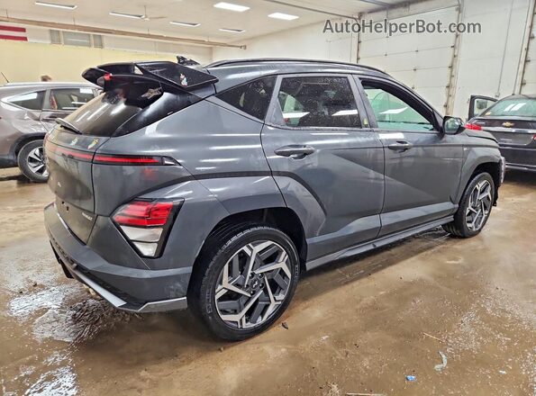 KM8HACA35RU054681 2024 HYUNDAI KONA Gray უკანა მარჯვენა
