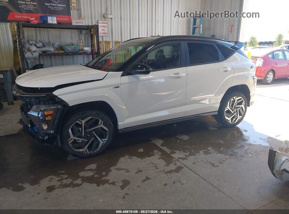KM8HACA35SU320318 2025 HYUNDAI KONA Белый Передняя левая четверть