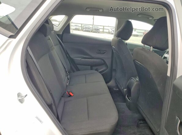 KM8HACAB7RU145166 2024 HYUNDAI KONA Белый Вид задней части салона