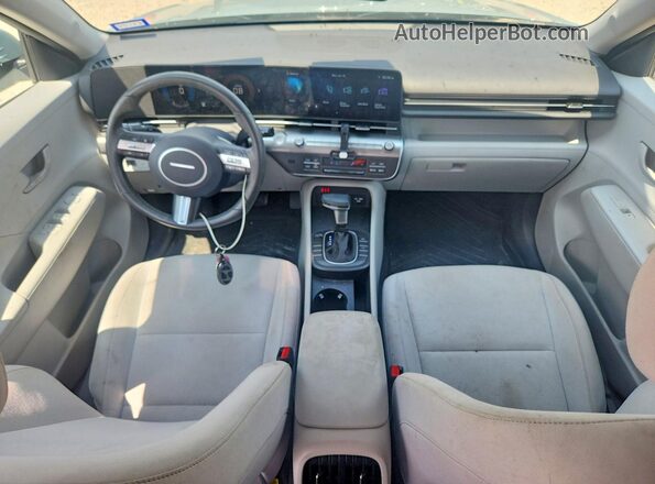 KM8HB3AB3SU213904 2025 HYUNDAI KONA Turquoise Вид панелі приладів