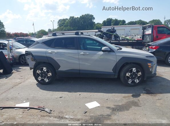 KM8HB3AB4RU102658 2024 HYUNDAI KONA Gray Vista interior trasera