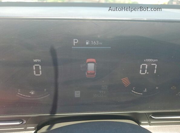 KM8HB3AB4SU211692 2025 HYUNDAI KONA White Սարքավորումների վահանակի տեսք
