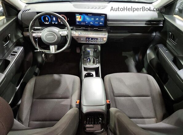 KM8HB3AB6RU146127 2024 HYUNDAI KONA Gray Widok deski rozdzielczej