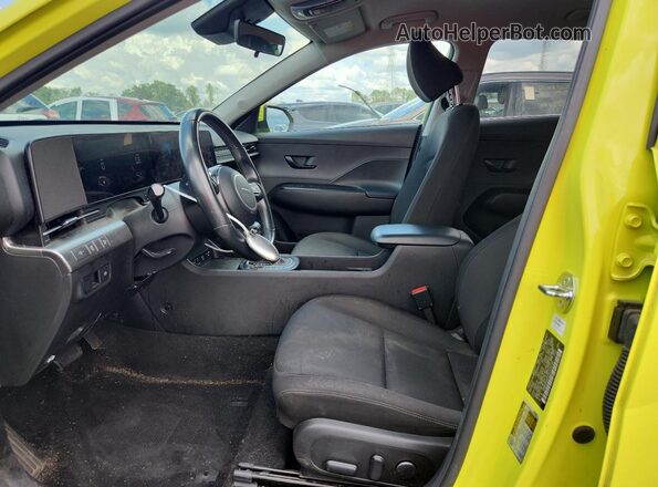 KM8HB3AB7RU104145 2024 HYUNDAI KONA Желтый Вид салона спереди