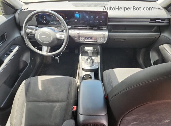 KM8HB3AB7RU104145 2024 HYUNDAI KONA Желтый Вид панели приборов