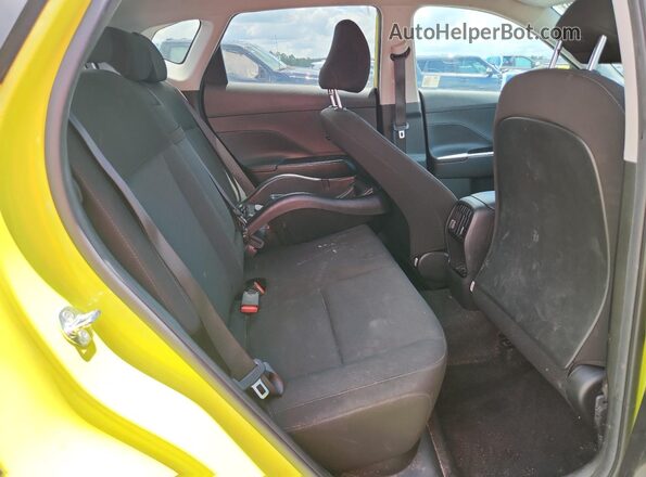 KM8HB3AB7RU104145 2024 HYUNDAI KONA Желтый Вид задней части салона