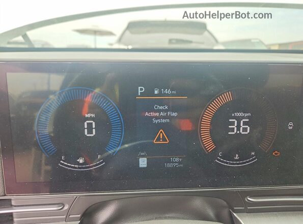 KM8HB3AB9SU213924 2025 HYUNDAI KONA White ხელსაწყოთა პანელის ხედი