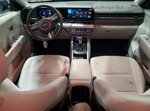 KM8HBCAB2RU040421 2024 HYUNDAI KONA Gray Vista del salpicadero