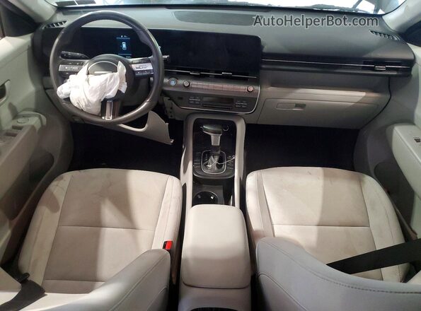 KM8HBCAB3RU132296 2024 HYUNDAI KONA Black Dashboard view