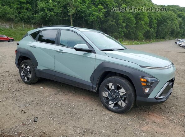 KM8HBCAB4RU088132 2024 HYUNDAI KONA Зеленый Передняя правая четверть