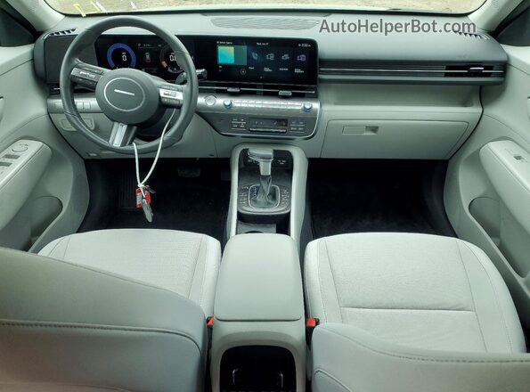 KM8HBCAB4RU088132 2024 HYUNDAI KONA Зеленый Вид панели приборов