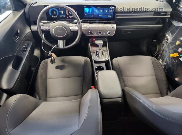 KM8HBCAB4RU155795 2024 HYUNDAI KONA Black Widok deski rozdzielczej