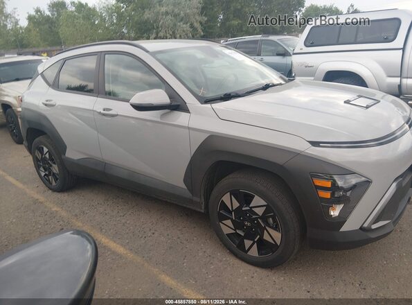 KM8HBCAB4RU180213 2024 HYUNDAI KONA Gray Widok wnętrza z tyłu