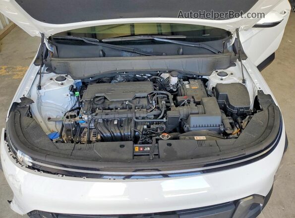 KM8HBCAB7SU342390 2025 HYUNDAI KONA White Widok komory silnika