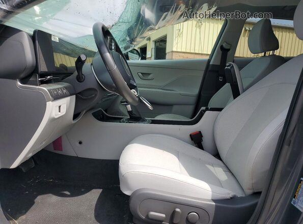 KM8HBCABXRU074106 2024 HYUNDAI KONA Gray Front interior view