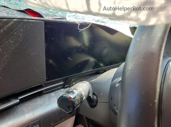 KM8HC3AB3RU058049 2024 HYUNDAI KONA Red Vista del cuadro de instrumentos