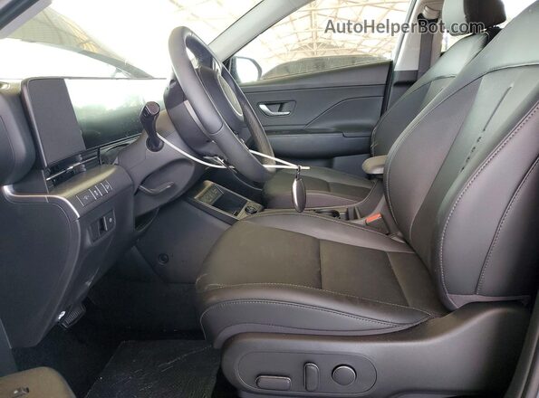 KM8HD3A37TU376446 2026 HYUNDAI KONA Серый Вид салона спереди