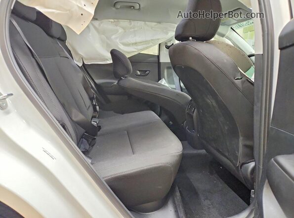 KM8HF3AB0TU495098 2026 HYUNDAI KONA White Rear interior view