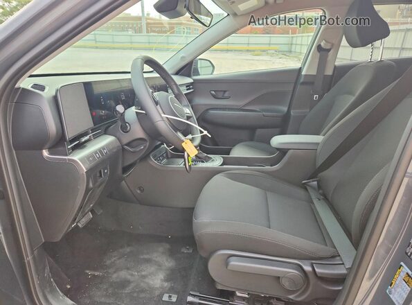 KM8HF3AB4TU450374 2026 HYUNDAI KONA Gray Front interior view