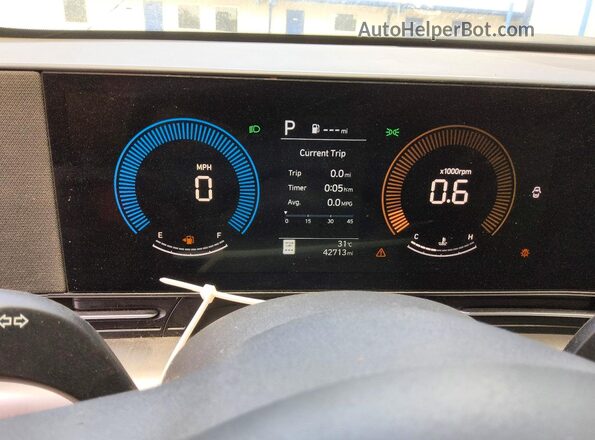 KM8HF3AB7TU385844 2026 HYUNDAI KONA Белый Вид щитка приборов