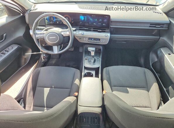 KM8HF3AB7TU401685 2026 HYUNDAI KONA White Vista del salpicadero