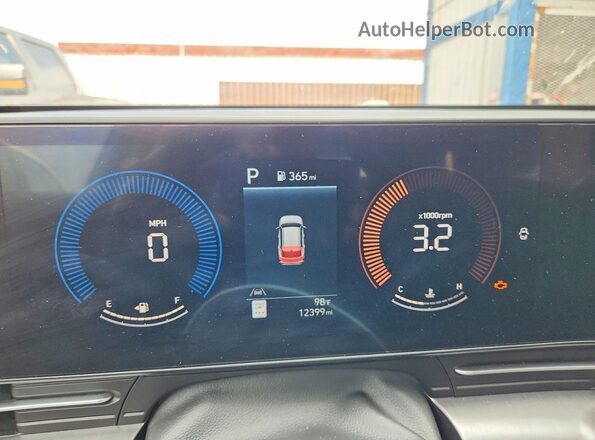 KM8HF3AB8TU423713 2026 HYUNDAI KONA White ხელსაწყოთა პანელის ხედი