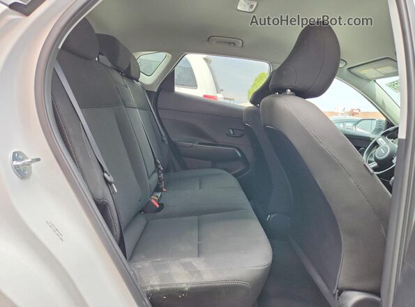 KM8HF3AB8TU423713 2026 HYUNDAI KONA White უკანა სალონის ხედი