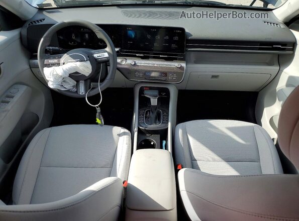 KM8HFCAB6TU349417 2026 HYUNDAI KONA Blue Dashboard view
