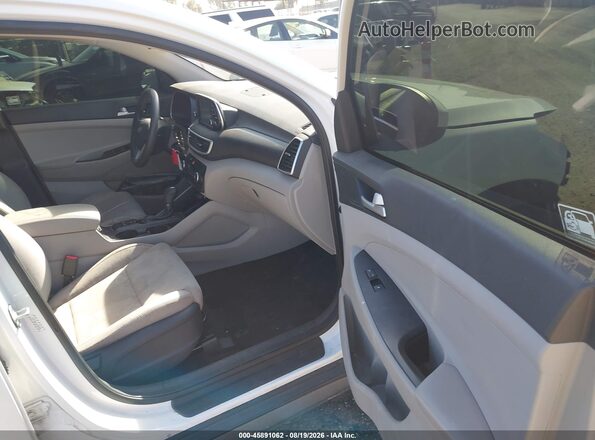 KM8J23A41LU092956 2020 HYUNDAI TUCSON White Вид салону спереду