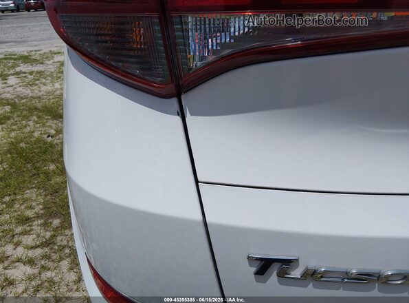KM8J23A44JU659870 2018 HYUNDAI TUCSON White 