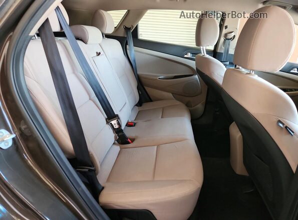 KM8J23A45LU109029 2020 HYUNDAI TUCSON Черный Вид задней части салона